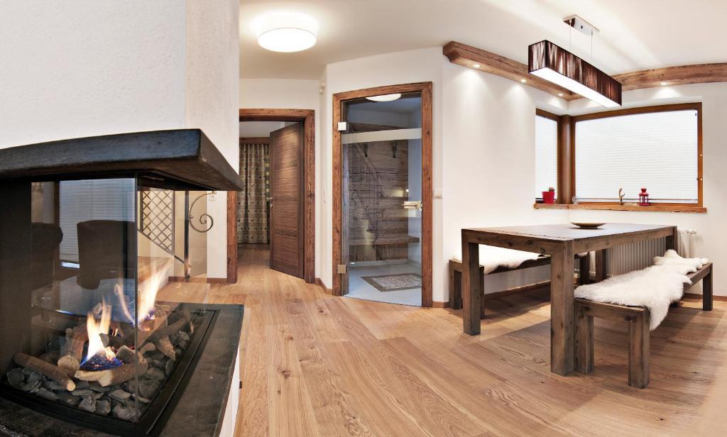 Alpenchalet Bruecke Mayrhofen Quarto foto